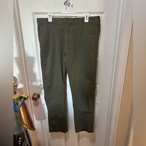 J crew flex olive green slacks W 35 L 32